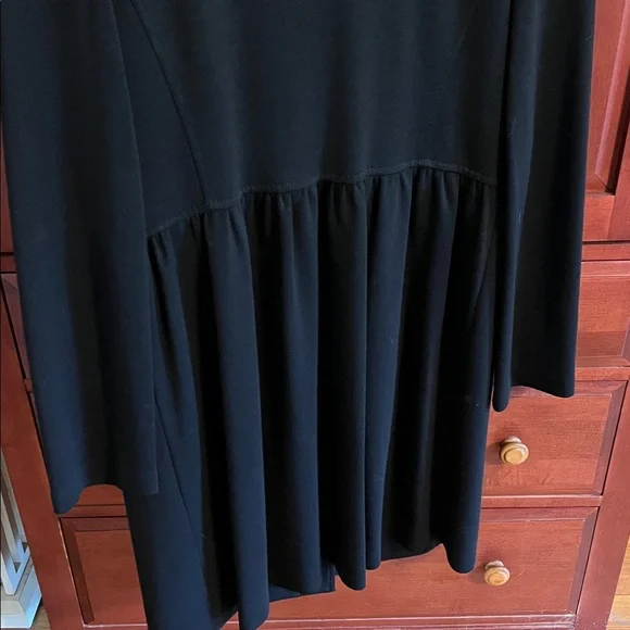 St. John Black long jacket with Gold Buttons - Picture 4 of 7